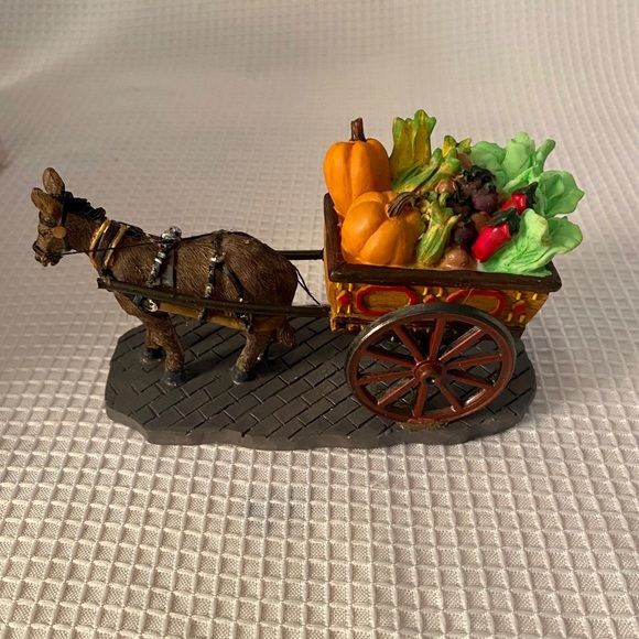 Carole Towne Lemax  “Fresh Garden Goods” - Picture 2 of 7